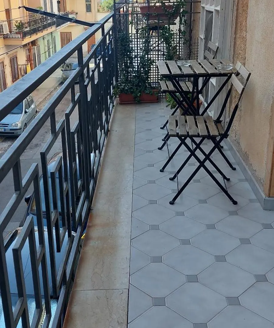 La Casetta di Nonna Anna Palermo 0*,  Italia